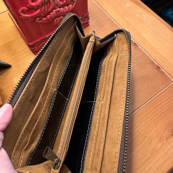 Patricia Nash Floral Leather Wallet - Picture 3 of 3